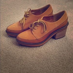 Kelsi Dagger shoes
